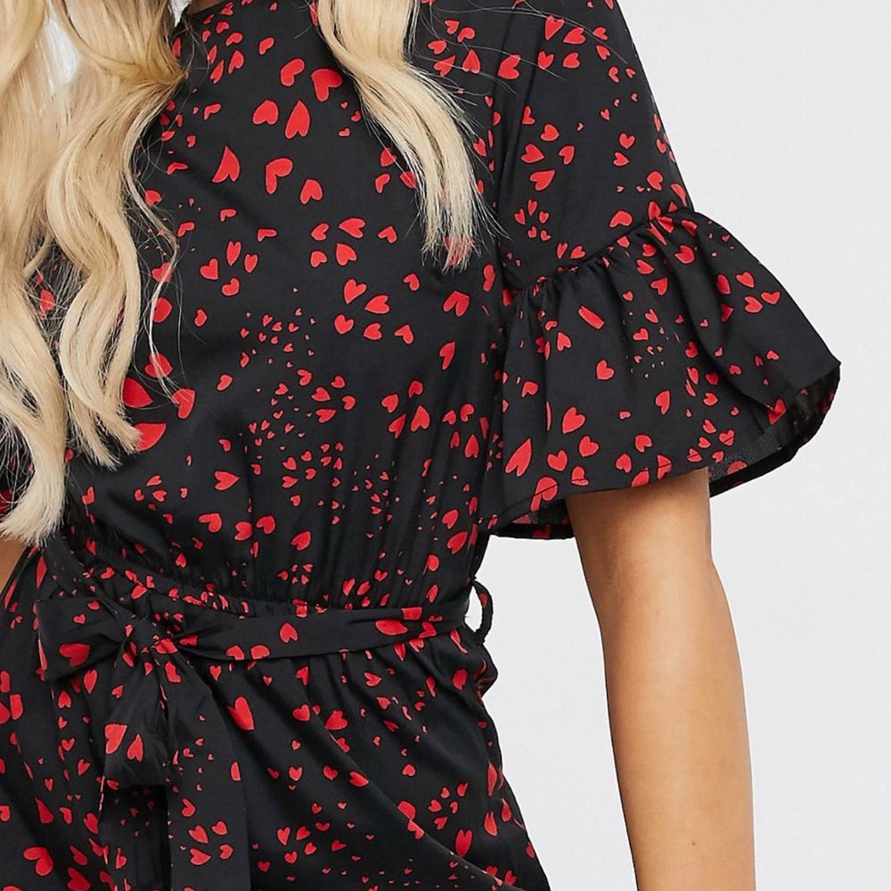 Tall tie waist flippy hem mini dress in heart print